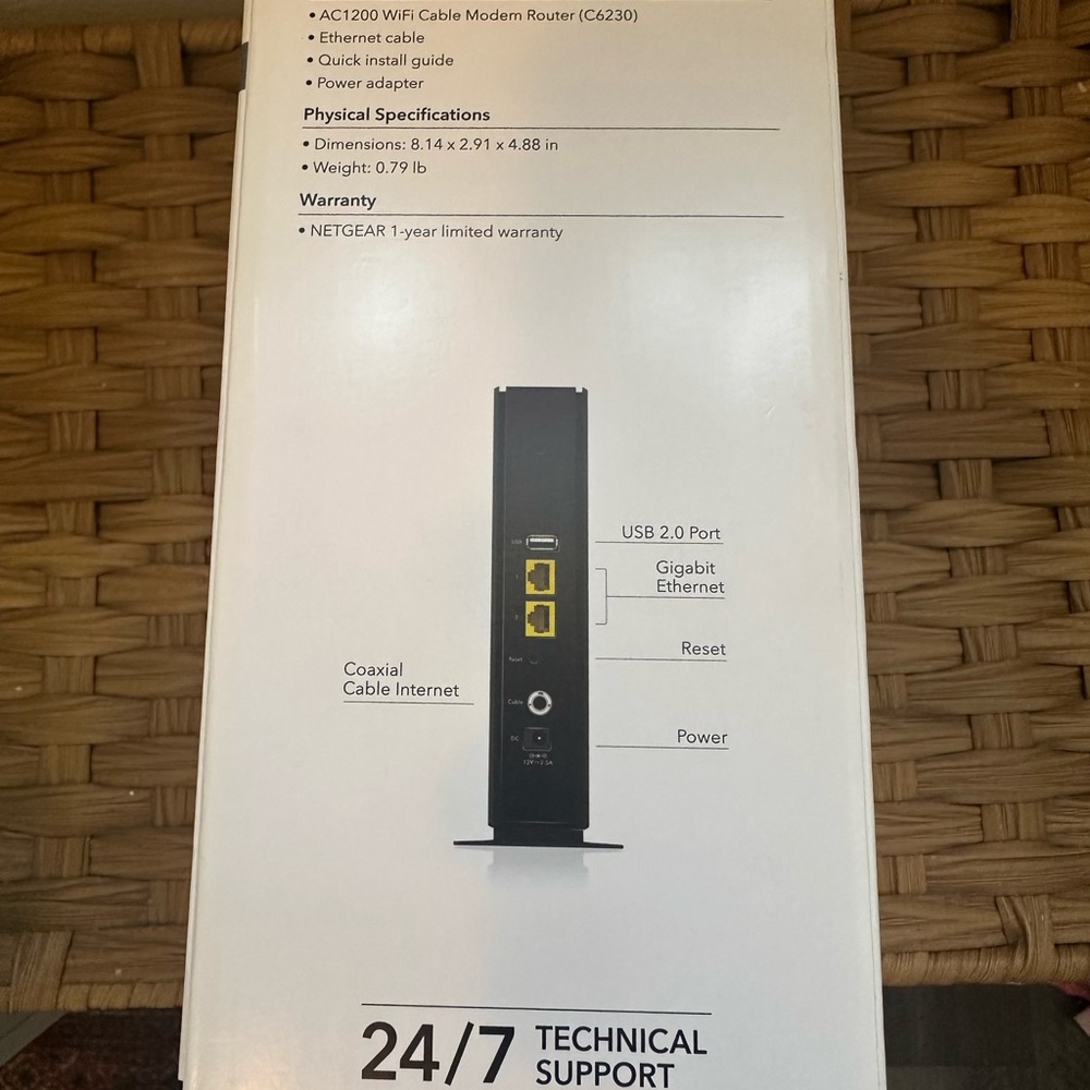 Netgear Black Modem Router Combo - High-Speed Networking ac1200(c6230) - Picture 2 of 7